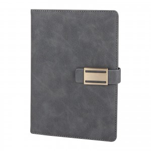 AKINCI FÜME TARİHSİZ DEFTER (15X21 CM)