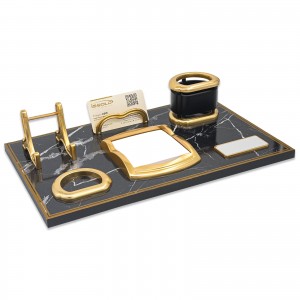 ASİL SİYAH-ALTIN MERMER DESENLİ MASA SETİ ASİL SİYAH-ALTIN MERMER DESENLİ MASA SETİ